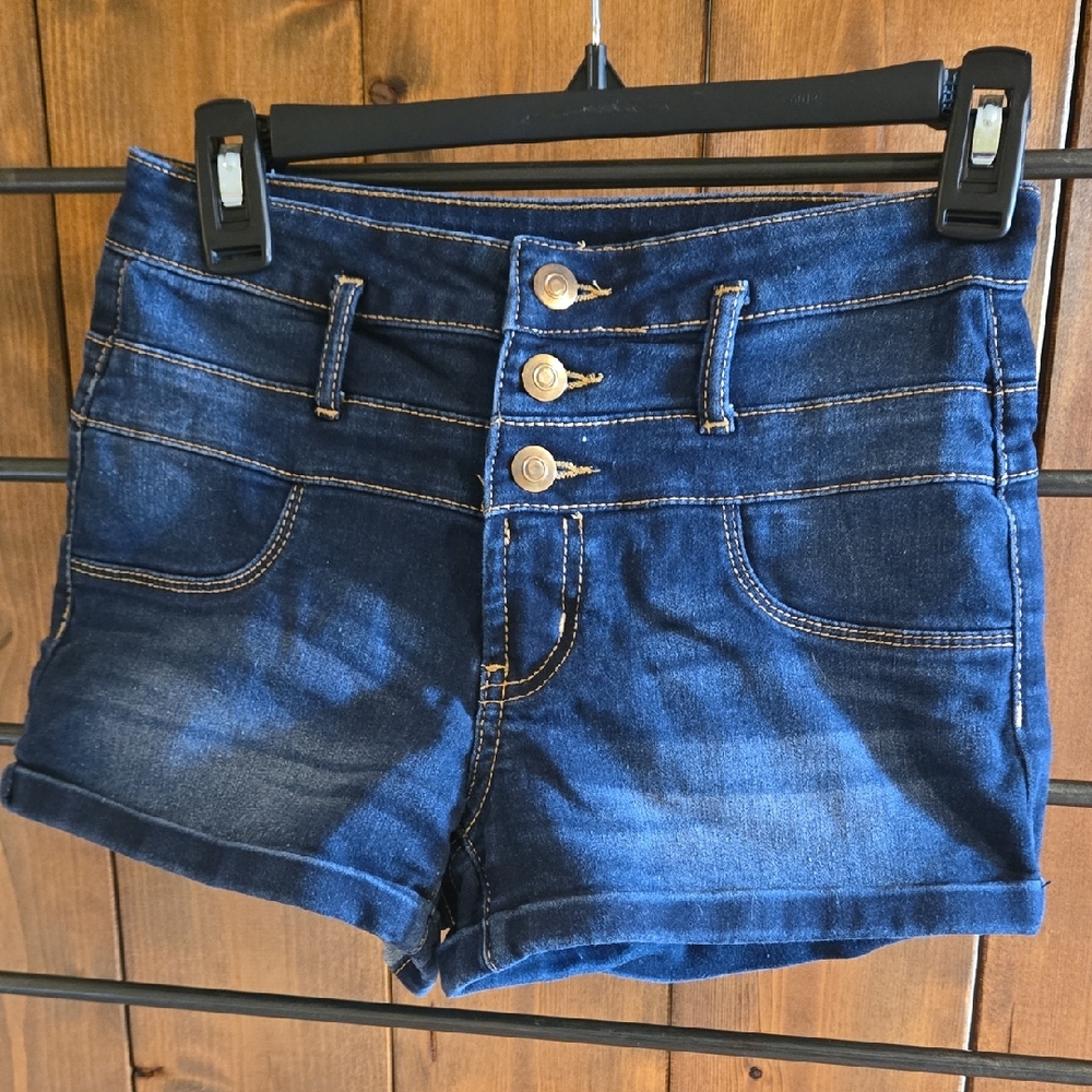 Stylish Blue Denim Highwaist  Shorts with Button Detail
